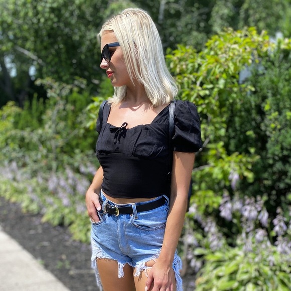 Puff sleeve crop top - Picture 2 of 3